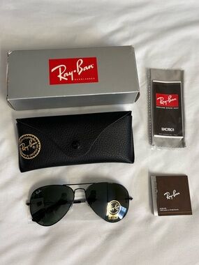 Ray-Ban Aviator Sunglasses